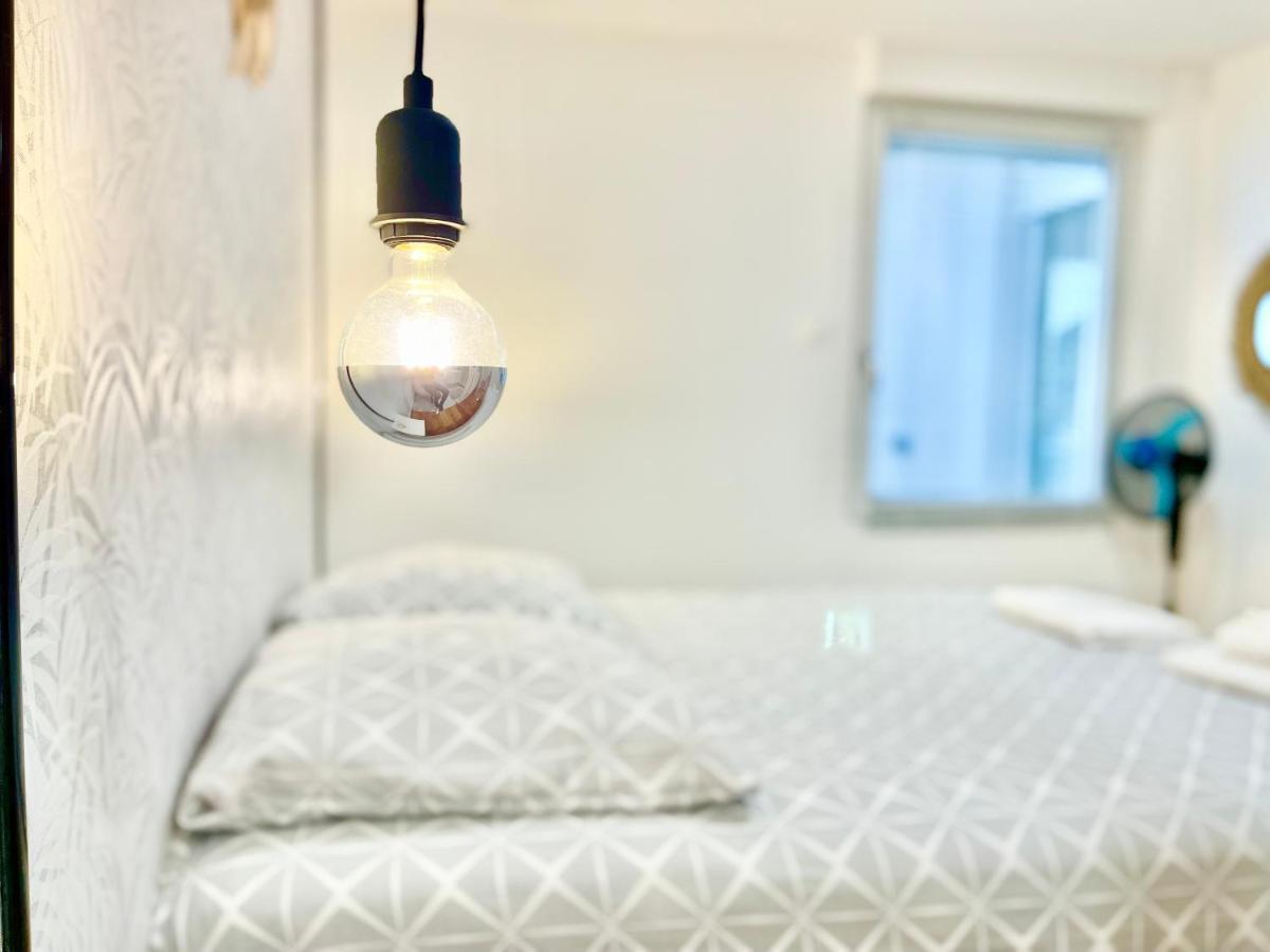 Le Rosacker - Proche Centre Ville Et Gare - Terrasse - Parking Gratuit 2 Places - 2 Chambres - 2 Salles De Bain - Netflix Colmar Dış mekan fotoğraf